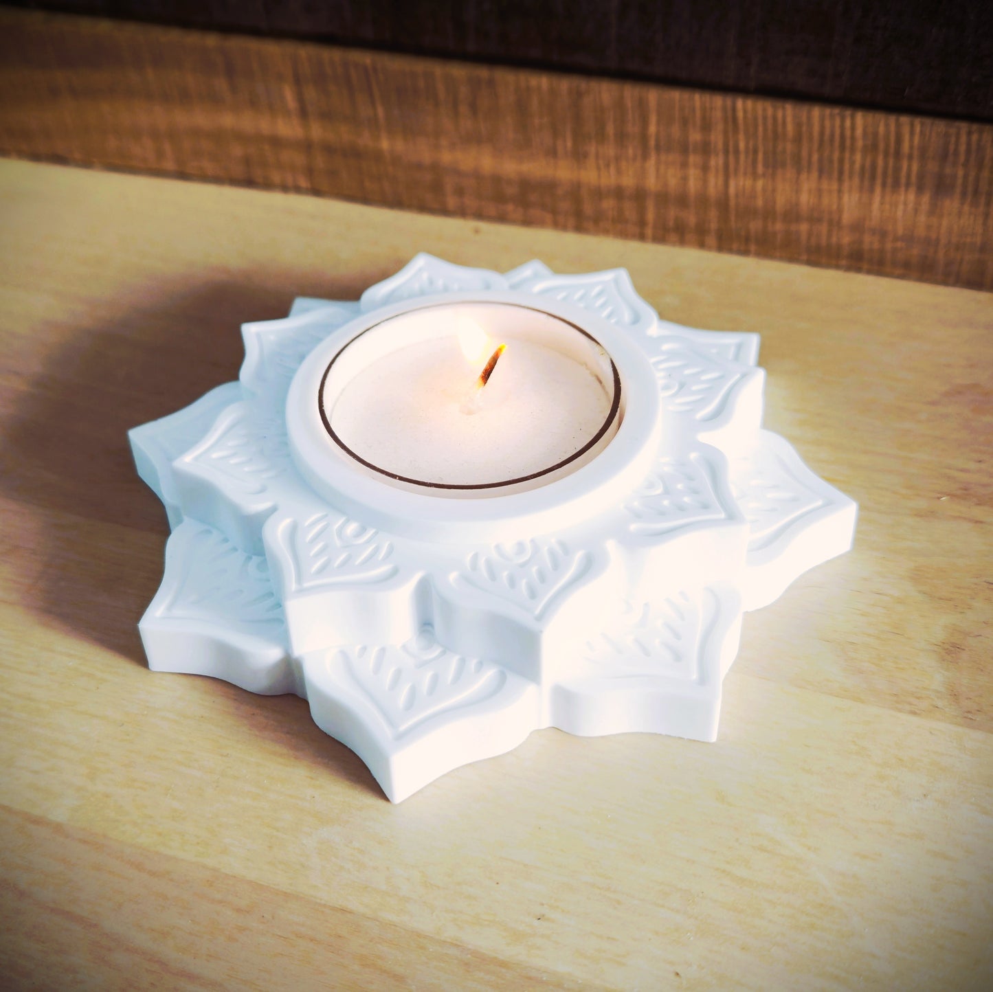 White Lotus Tealight Holder